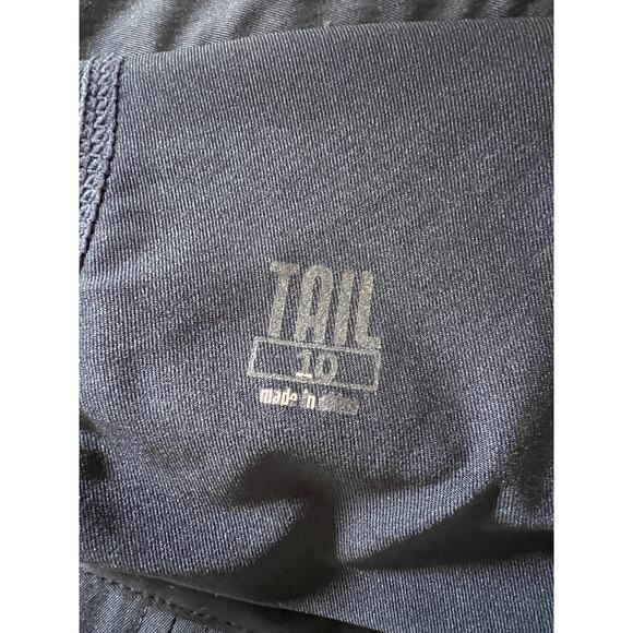 Tail Golf Classics Skorts Women's Midnight Navy Gold Buttons Size 10 - Picture 5 of 7